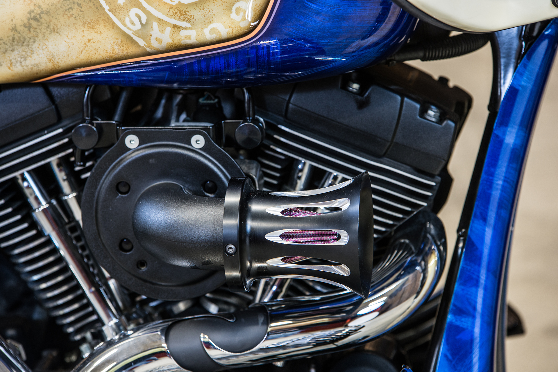 Custom Paint Harley-Davidson Road King van Double G Baggers