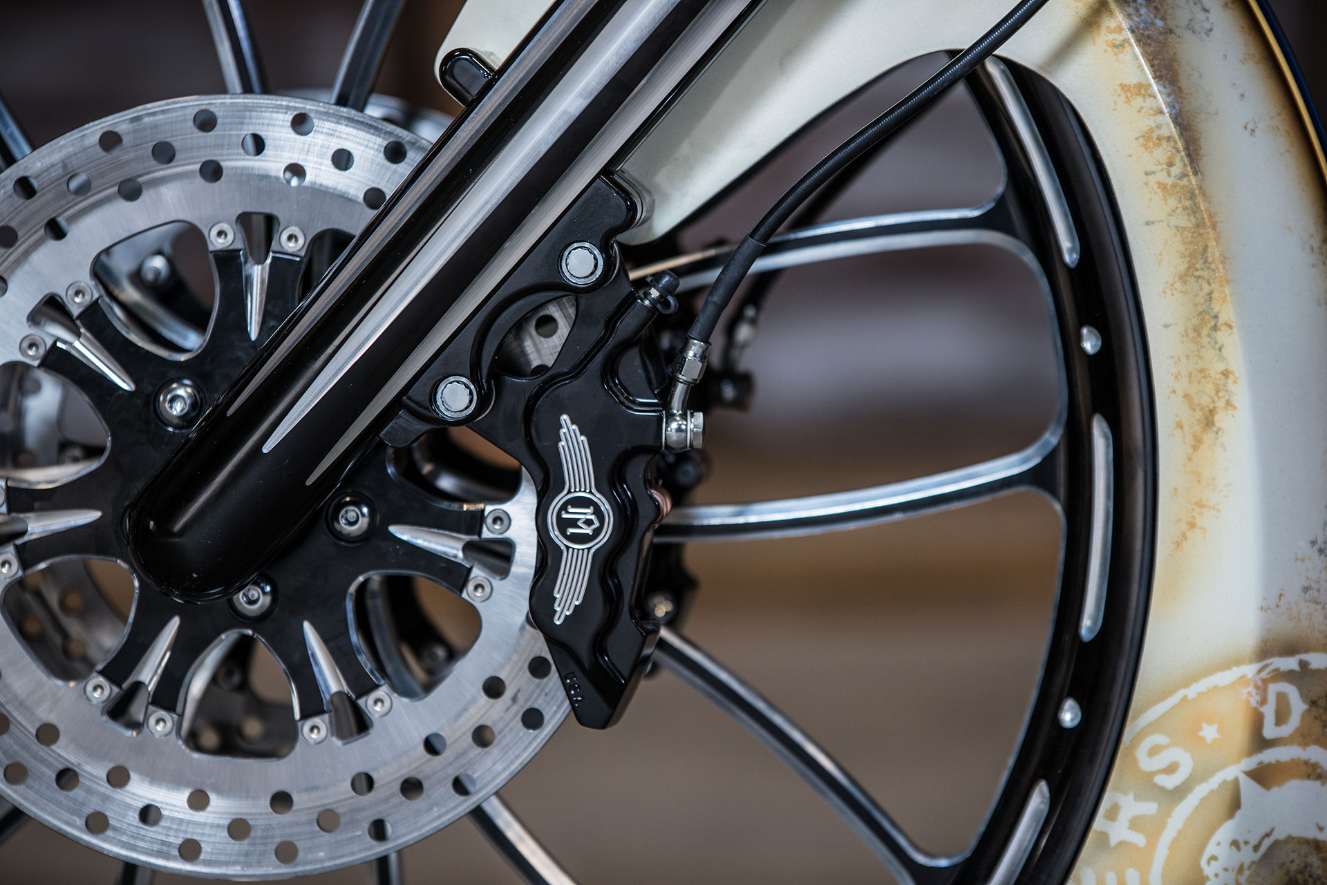 Custom Paint Harley-Davidson Road King van Double G Baggers